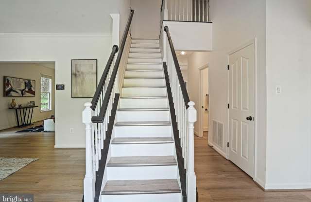 6331 PATUXENT QUARTER Road Gallery 4
