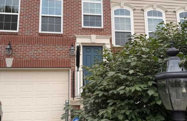 Mockingbird Cr Townhouse Available!!! Gallery 1