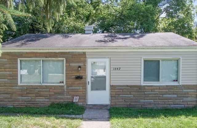 1642 N Elmer St photos photos