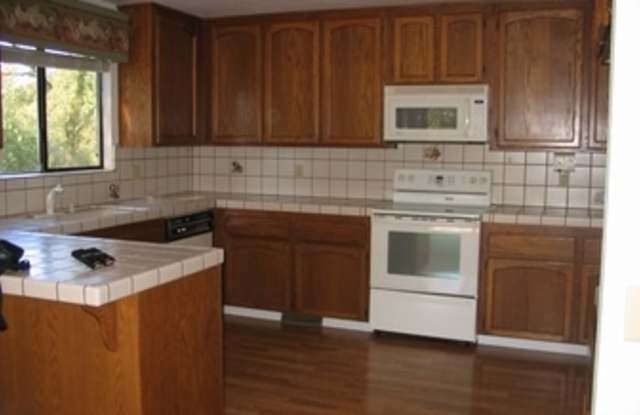 17909 Huckleberry Dr. photos photos