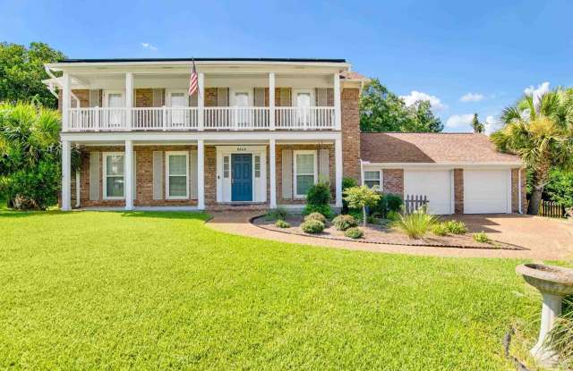 8868 Burning Tree Rd - 8868 Burning Tree Road, Ferry Pass, FL 32514