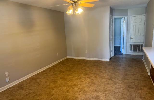 1430 Arapaho Gallery 3