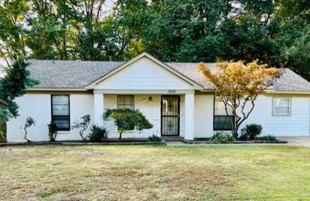 3 bedroom, 2 bath near Whitten and Elmore with update bathrooms photos photos