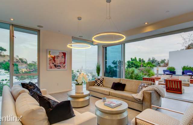 8613 Hollywood Boulevard - 8613 Hollywood Boulevard, Los Angeles, CA 90069