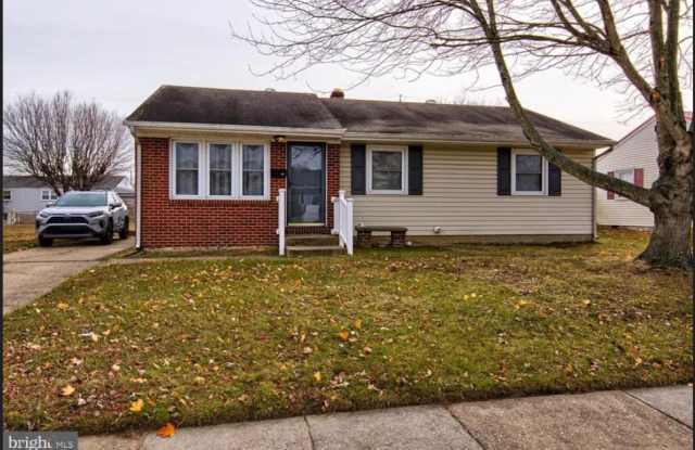 257 East North Street photos photos