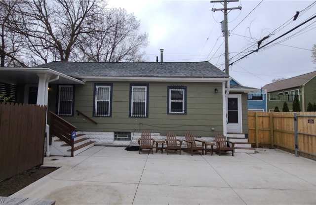 4208 John Court photos photos