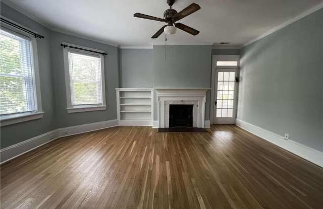 218 E 42nd Street photos photos