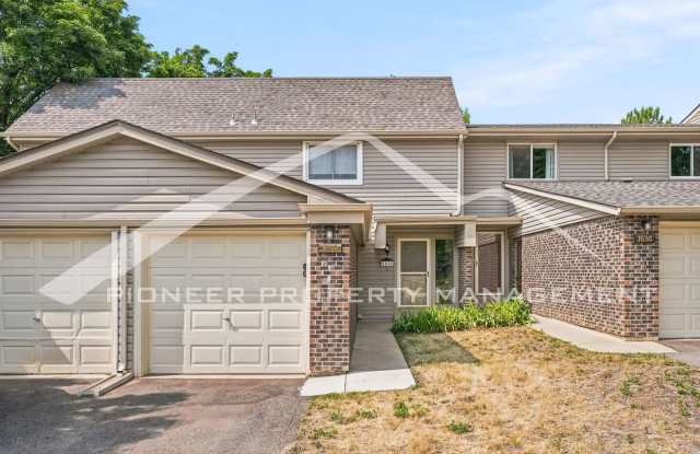 Charming Townhouse with Washer/Dryer and 1-Car Garage photos photos
