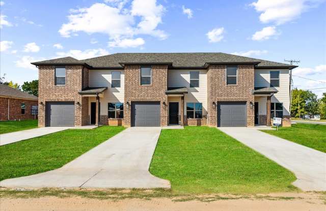 477 S Evans St photos photos