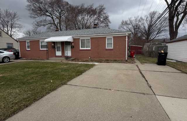 18639 Hazelwood Street Roseville, MI 48066 Gallery 2