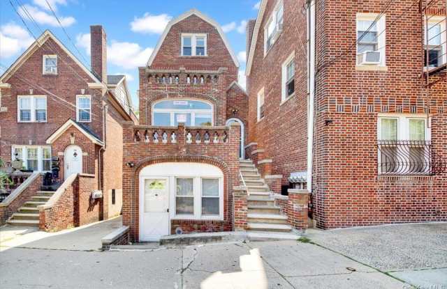 310 W 238th Street unit: #1 - 310 West 238th Street, Bronx, NY 10463