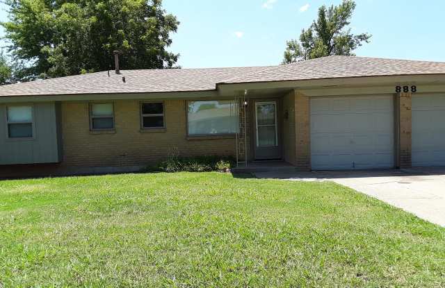 888 Northwest 14th Street photos photos