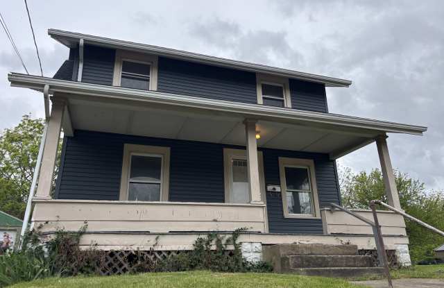 1713 Regal Avenue Northeast Gallery 1