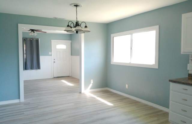 4313 Molina Dr - 2/Bed 1/Bath - $1250/month Gallery 4