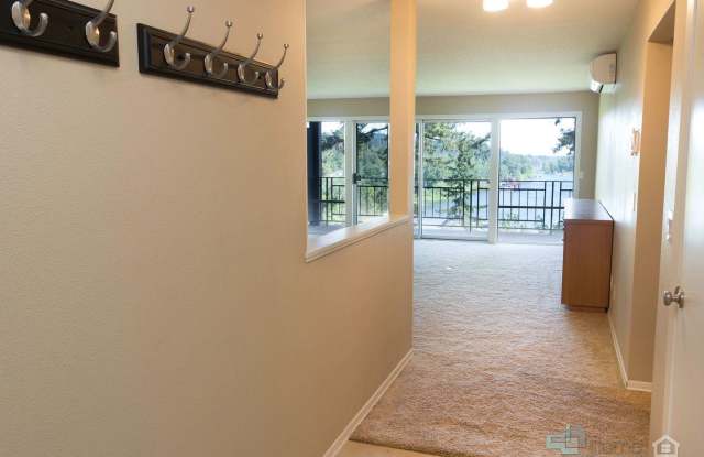 16200 Pacific Hwy #9 Gallery 2