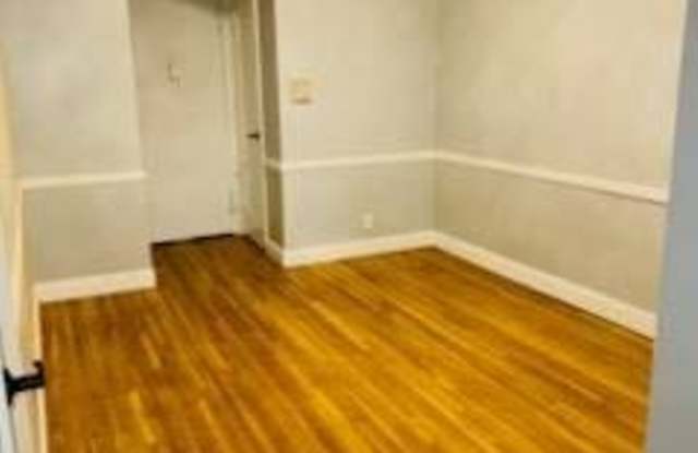 2601 Glenwood Rd. Gallery 2