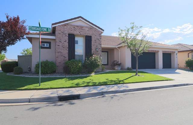 1692 Broadstone Way, Reno, NV 89521 - 1692 Broadstone Way, Reno, NV 89521