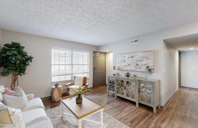 Island Club photos photos