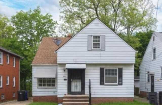 16705 Hillsboro Road Gallery 1