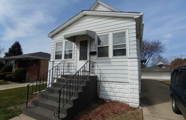 Beautiful 2-bedroom house for Rent AVAILABLE NOW!! photos photos