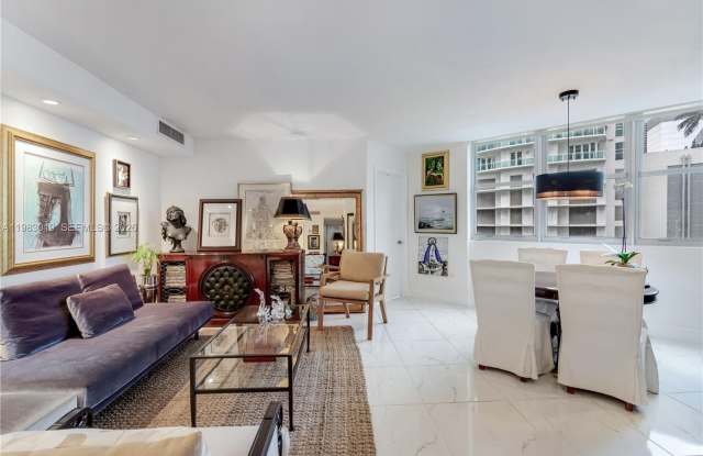 825 Brickell Bay Dr photos photos