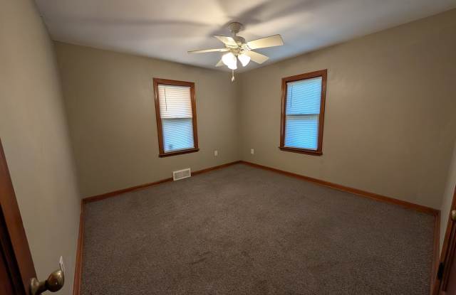3146 SE Wisconsin Avenue Gallery 4