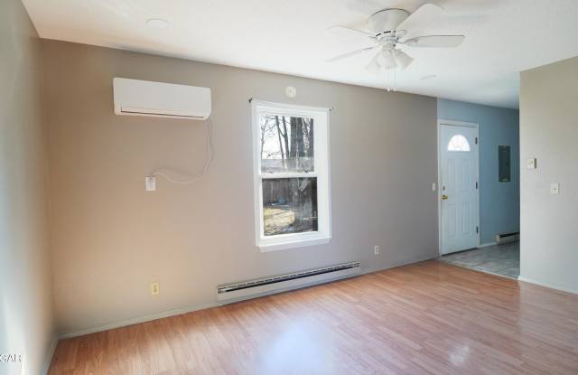 601 Kimberly Drive Gallery 4