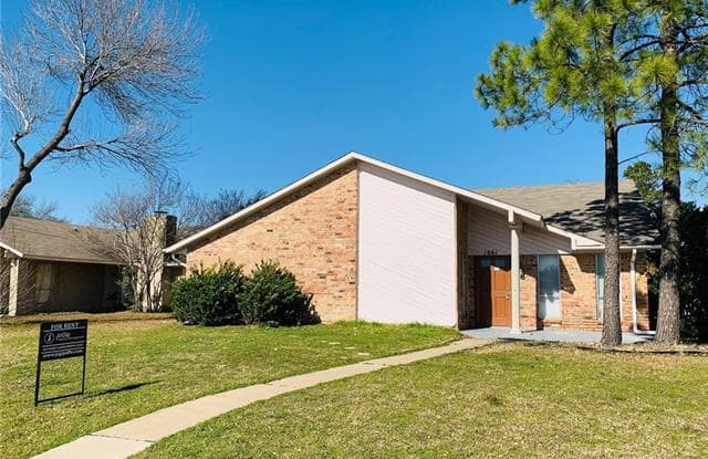 1661 College Parkway - 1661 College Pkwy, Lewisville, TX 75077