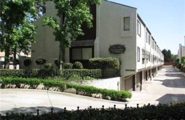 454 W Huntington Drive - 454 Huntington Drive, Arcadia, CA 91007