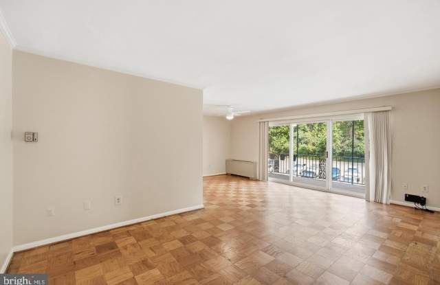 3535 CHEVY CHASE LAKE Drive Gallery 2