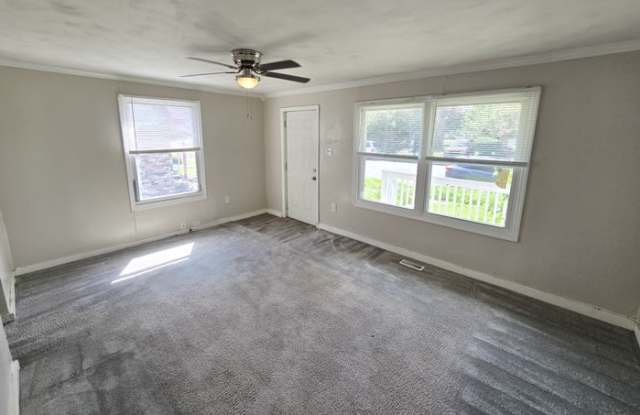 28 Carver Circle Gallery 2