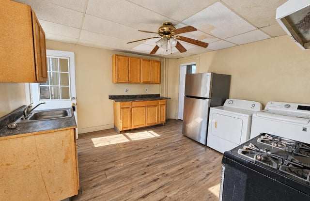 1403 North Sumner Avenue - 1st Fl Gallery 2