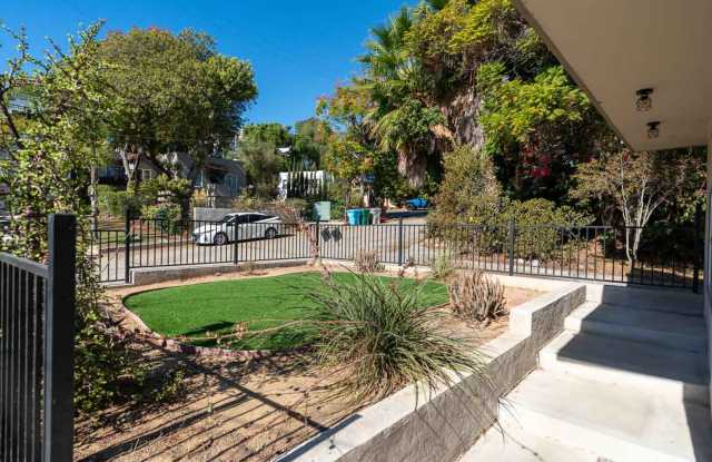 2 Bedroom + Optional Office/Flex Room in San Diego Gallery 3
