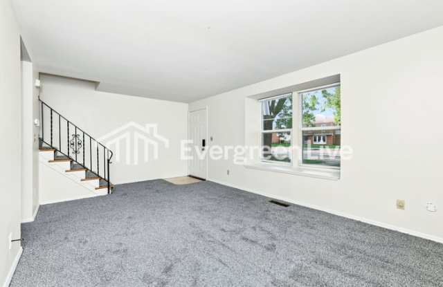 7523 Mount Hood Gallery 4