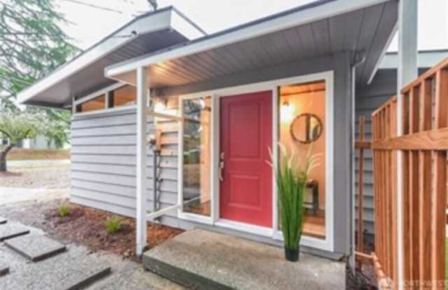 18750 12th Ave NE photos photos