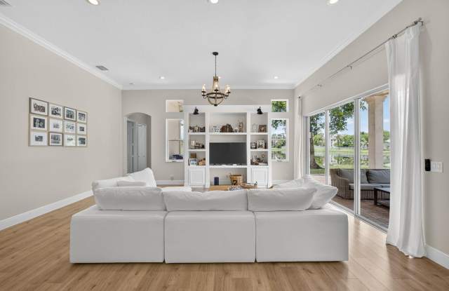4693 SUGAR BEACH Way Gallery 1