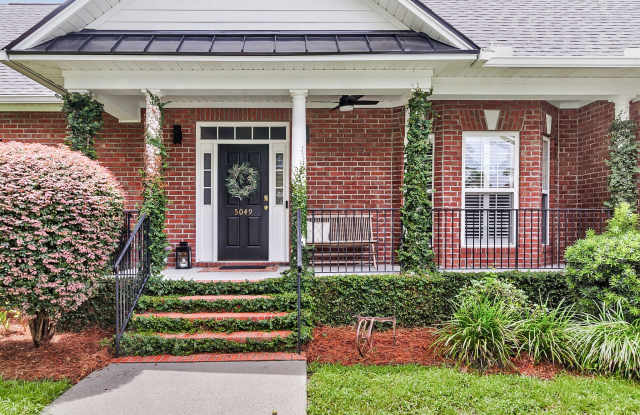 5049 Spaniel Drive Gallery 3