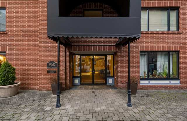 Studio in Heart of Fairhaven Gallery 1