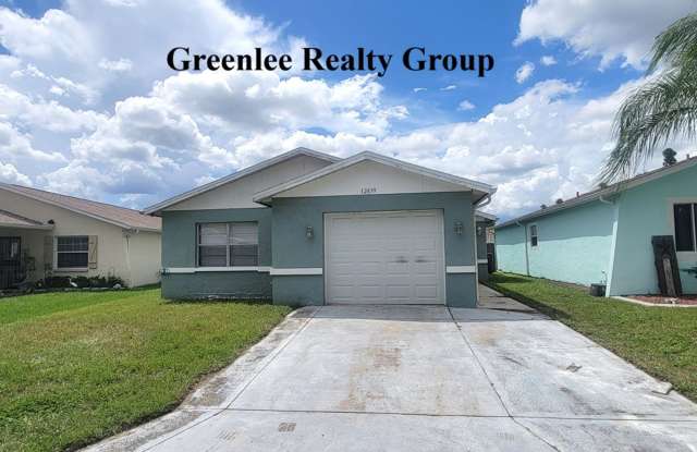 Spacious 3 Bedroom/2 Bathroom Home in Hudson -Pet Friendly! photos photos Spacious 3 Bedroom/2 Bathroom Home in Hudson -Pet Friendly! photos photos