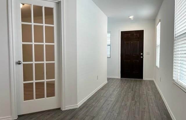 829 Lake Fletcher Road Gallery 3