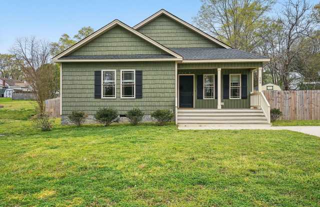 AVAILABLE NOW! LIKE NEW! Cute One-Story Ranch home. Come see it today! photos photos