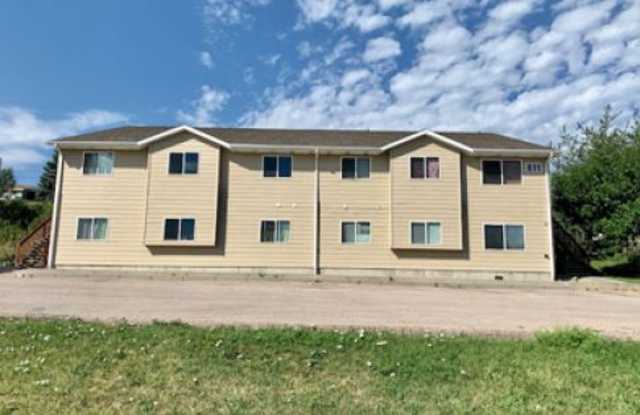 811 Mallow St - 811 Mallow Street, Rapid City, SD 57701