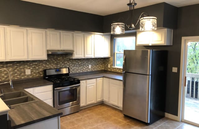 513 Potter Street - 513 Potter Street, Tiffin, IA 52340