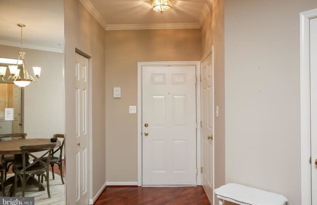 6125 SPRINGWATER PLACE Gallery 3