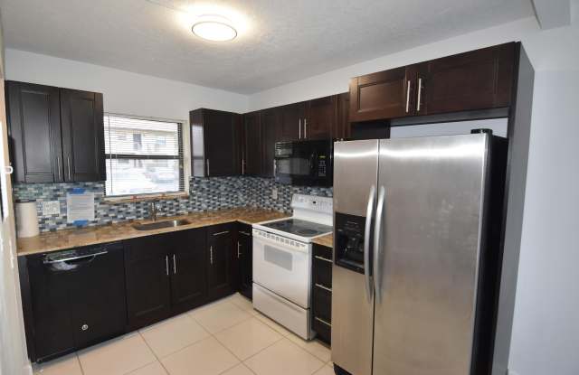 21895 Lake Forest Circle Gallery 3
