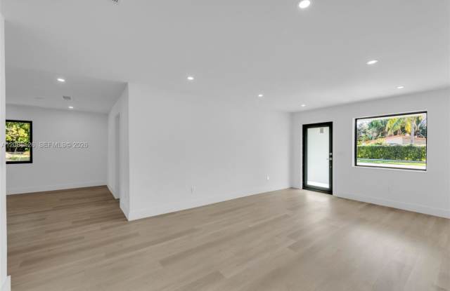 1597 Ne 143rd St Gallery 3