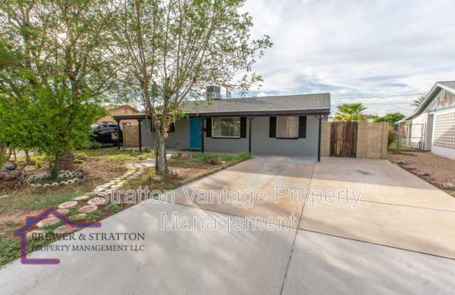11236 W Missouri Ave - 11236 West Missouri Avenue, Youngtown, AZ 85363