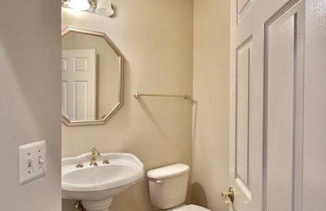 9308 RUSTIC BREEZE Court Gallery 4