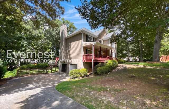 5950 Henley Drive Gallery 2