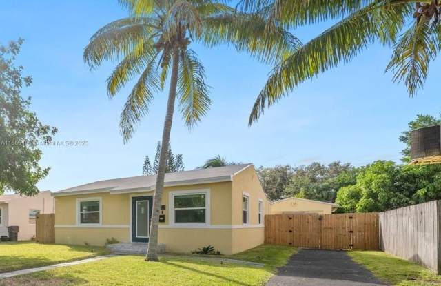 2714 Fillmore St photos photos